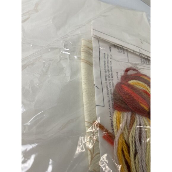 Vintage 1982 The Creative Circle Crewel Kit #205 Chicken & Eggs Pure Wool 5x7 - Picture 9 of 9